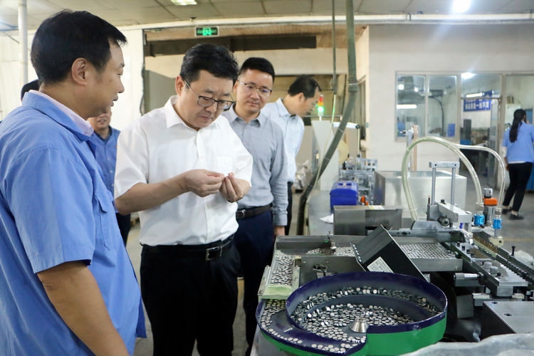 集團(tuán)安全生產(chǎn)百日行動(dòng)督導(dǎo)組到西無(wú)二集團(tuán)、汽車工業(yè)公司督導(dǎo)檢查