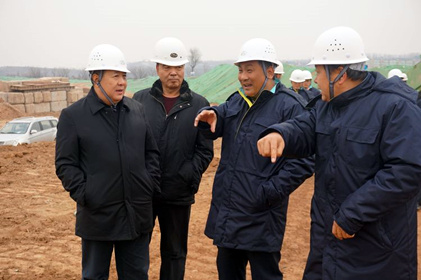 集團(tuán)領(lǐng)導(dǎo)會同航天六院、航天六院十一所（京）調(diào)研灞橋生活垃圾無害化處理項目