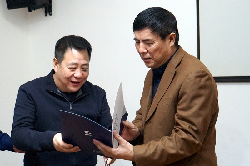 1545639610469304.jpg 1545639610469304.jpg